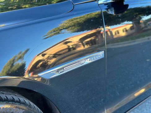 Used 2011 Jaguar XJ L Supercharged image 80