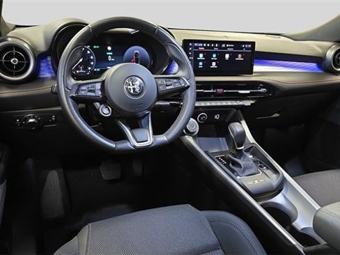 Used 2024 Alfa Romeo Tonale Ti image 17