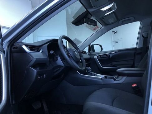 Certified 2025 Toyota RAV4 LE AWD/4WD image 10