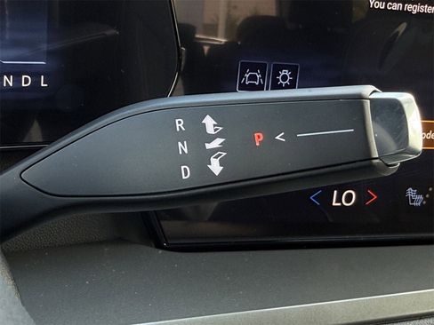 New 2026 Chevrolet Traverse LT image 16