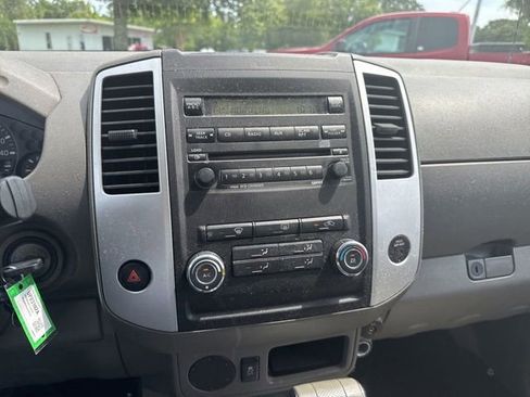 Used 2012 Nissan Frontier SV w/ SV Premium Utility Pkg RWD image 21