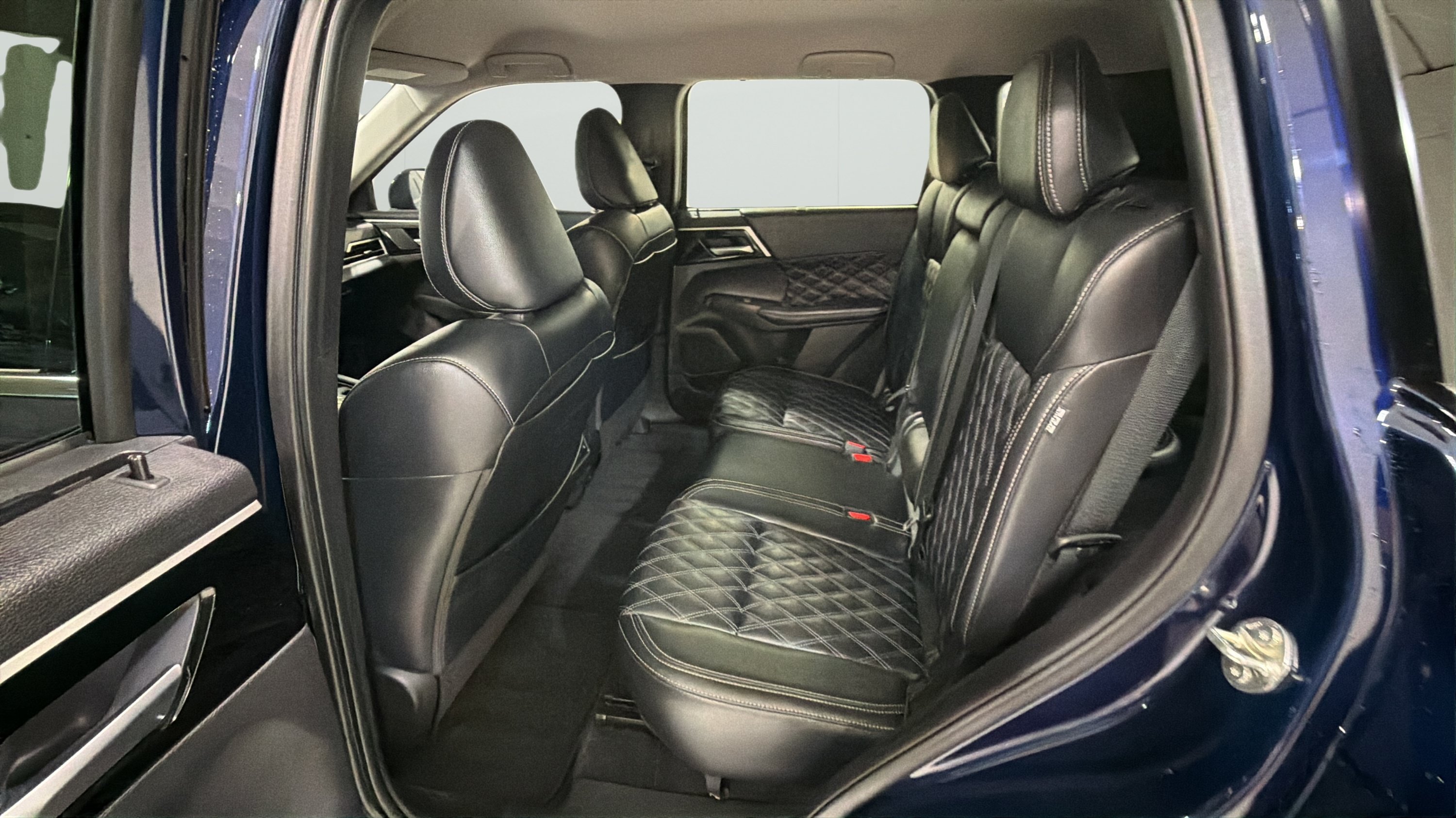 Used 2024 Mitsubishi Outlander SEL FWD image 18
