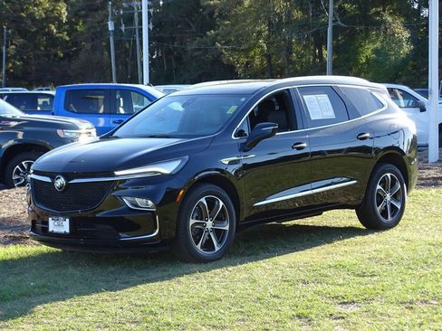 Used 2022 Buick Enclave Essence w/ Experience Buick Package image 2