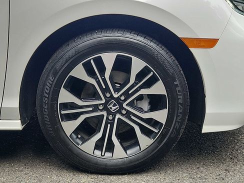 Certified 2025 Honda Odyssey Elite image 8