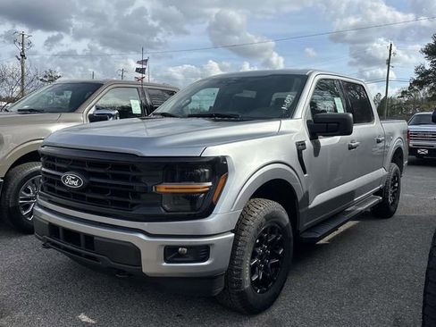 New 2026 Ford F150 XLT w/ XLT Black Appearance Package image 12