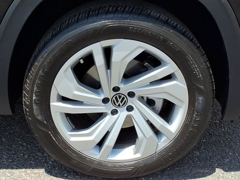 Certified 2023 Volkswagen Atlas SE FWD image 9
