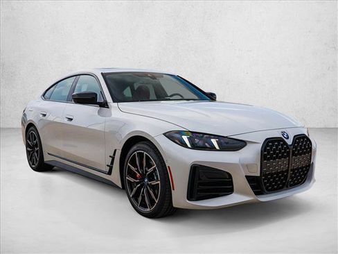 New 2026 BMW 430i xDrive w/ M Sport Package AWD/4WD image 3