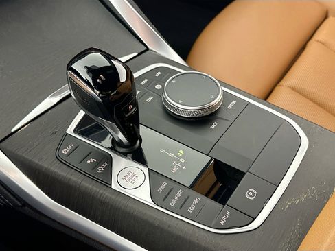 Used 2022 BMW 430i Coupe w/ M Sport Package image 17