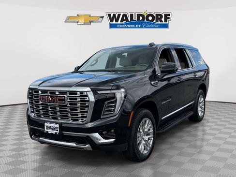 Used 2025 GMC Yukon Denali w/ Advanced Technology Package RWD image 5