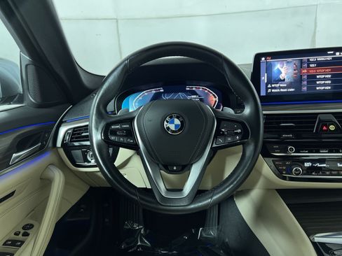 Used 2022 BMW 540i xDrive w/ Convenience Package AWD/4WD image 16