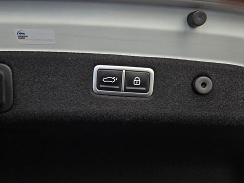 Used 2023 Genesis G70 3.3T w/ Sport Prestige Package image 33