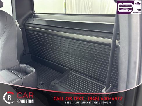 Used 2024 Toyota Tacoma SR RWD image 13