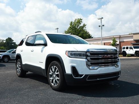 Used 2023 GMC Acadia SLT FWD image 2