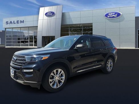 Certified 2022 Ford Explorer XLT w/ Equipment Group 202A AWD/4WD image 6