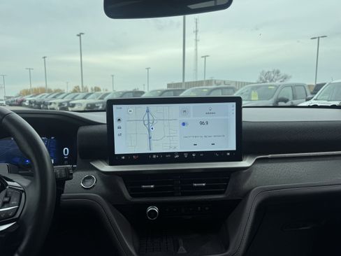 Certified 2025 Ford Explorer Platinum w/ LUX Leather Package image 16