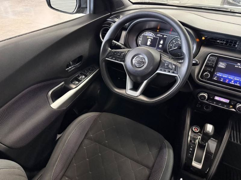 Used 2019 Nissan Kicks SR FWD image 18