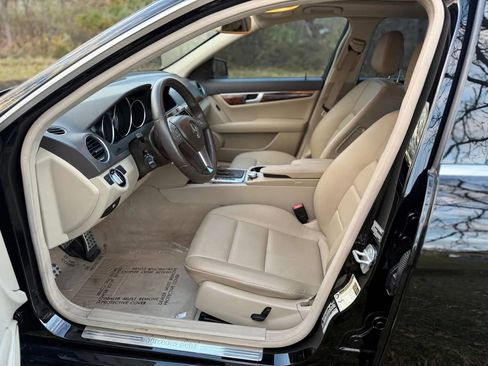 Used 2012 Mercedes-Benz C 250 Sedan w/ Comand Single Disc Pkg image 83