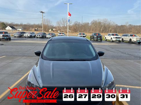 Used 2019 Ford Escape S image 9