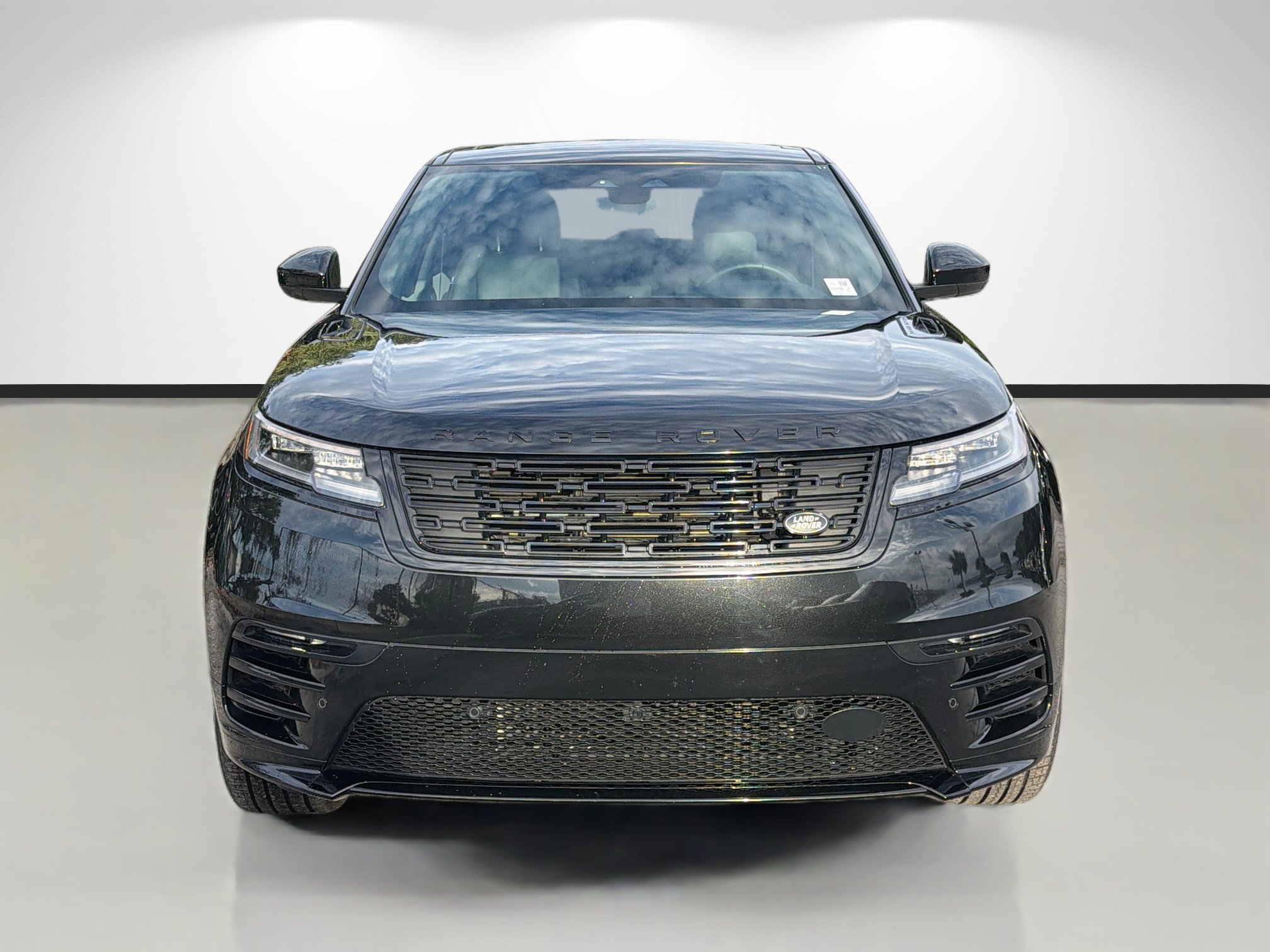 Used 2024 Land Rover Range Rover Velar Dynamic SE AWD/4WD image 8