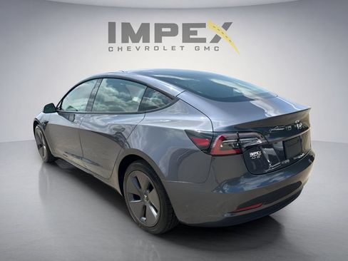 Used 2023 Tesla Model 3 Standard Range RWD image 3