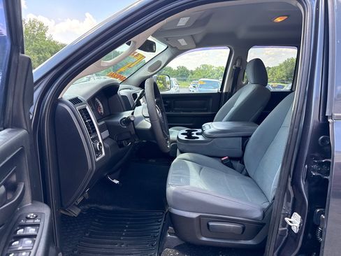 Used 2014 RAM 1500 Express AWD/4WD image 9