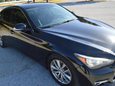 Used 2014 INFINITI Q50 Premium w/ Navigation Package RWD image 2