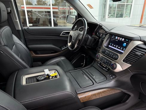 Used 2018 GMC Yukon Denali image 23