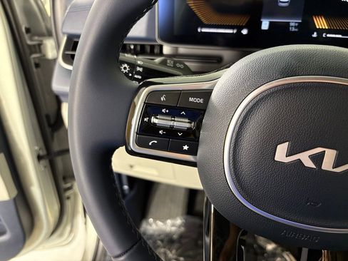 New 2026 Kia Carnival EX FWD image 20