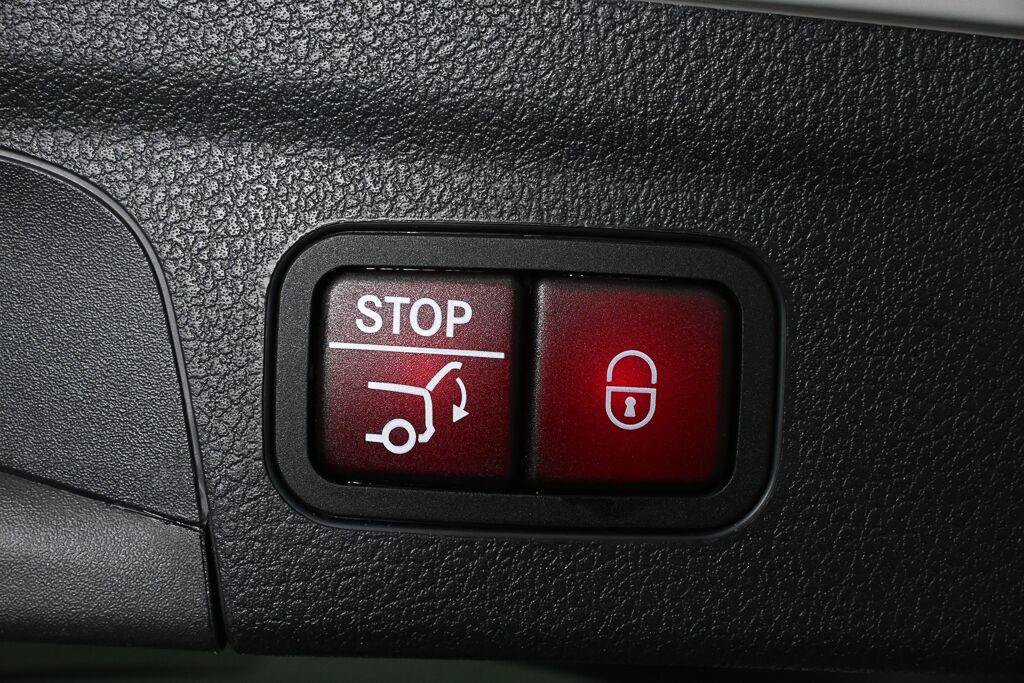Certified 2024 Mercedes-Benz GLE 450 4MATIC image 31