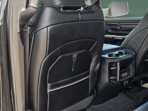 Used 2022 RAM 1500 Limited AWD/4WD image 19