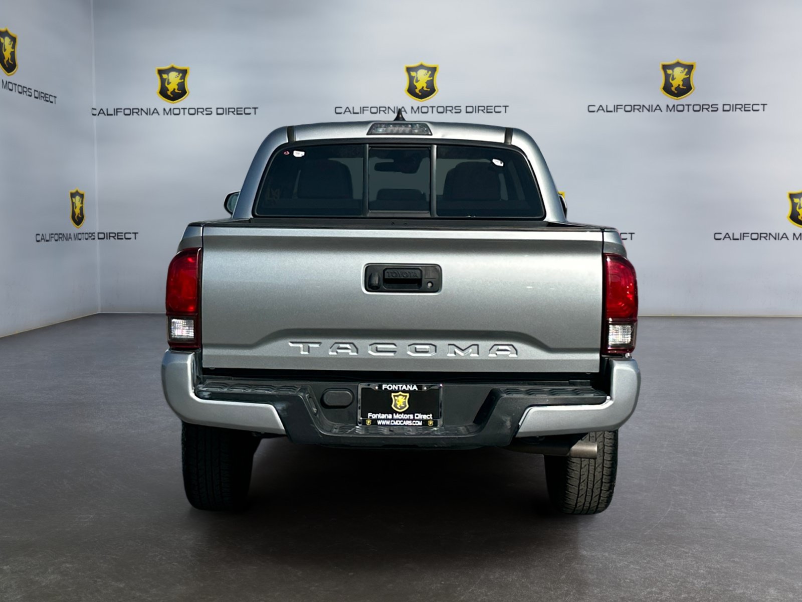 Used 2023 Toyota Tacoma SR w/ SR Convenience Package RWD image 4