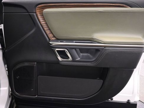 Used 2023 Rivian R1T Adventure image 24