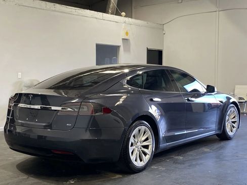 Used 2017 Tesla Model S image 4