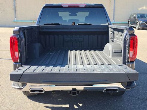 Used 2024 GMC Sierra 1500 SLT AWD/4WD image 27