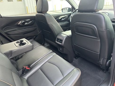 Used 2024 GMC Terrain AT4 w/ Infotainment Package II image 44