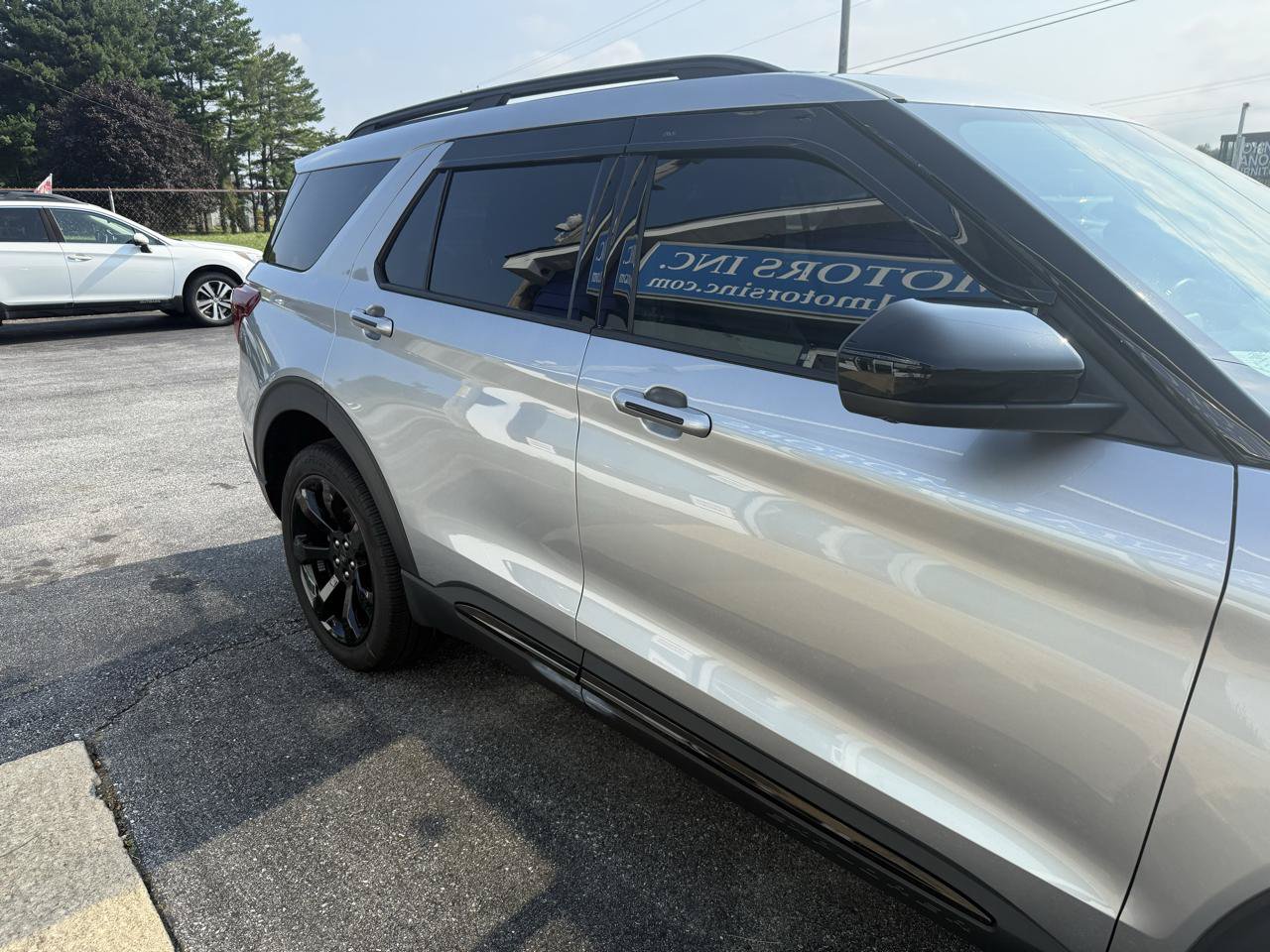 Used 2023 Ford Explorer ST-Line w/ Class IV Trailer Tow Package AWD/4WD image 6