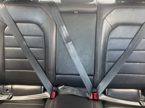 Used 2016 Volkswagen GTI SE FWD image 20