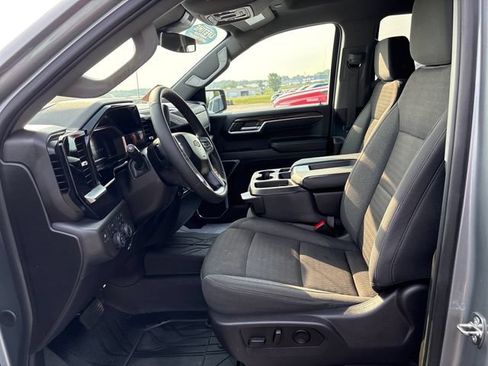 Used 2024 Chevrolet Silverado 1500 LT w/ Safety Package AWD/4WD image 7