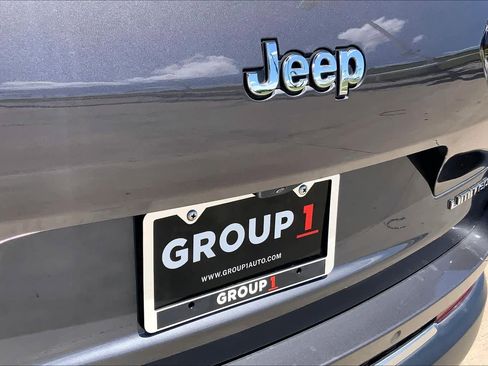 Used 2021 Jeep Grand Cherokee L Limited AWD/4WD image 30