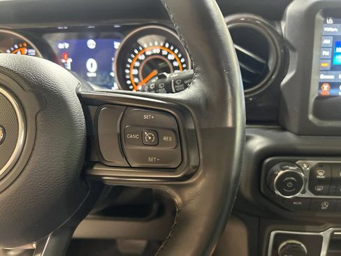 Used 2021 Jeep Wrangler Unlimited Sport AWD/4WD image 25