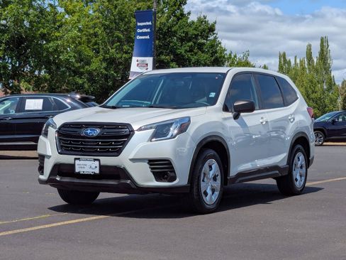 Used 2022 Subaru Forester AWD/4WD image 9