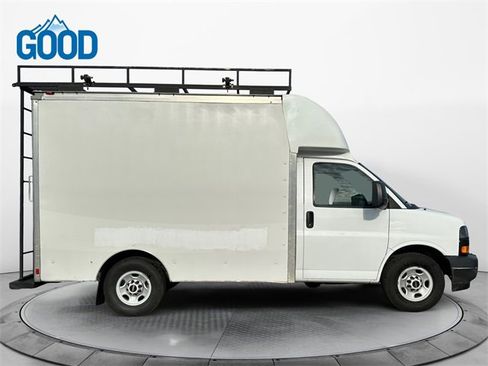 Used 2017 GMC Savana 3500 image 6