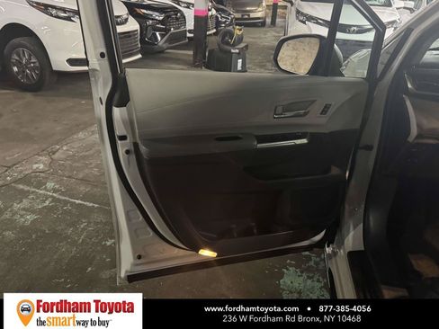 Used 2024 Toyota Sienna Limited AWD/4WD image 14