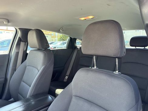 Used 2024 Chevrolet Malibu LT image 15