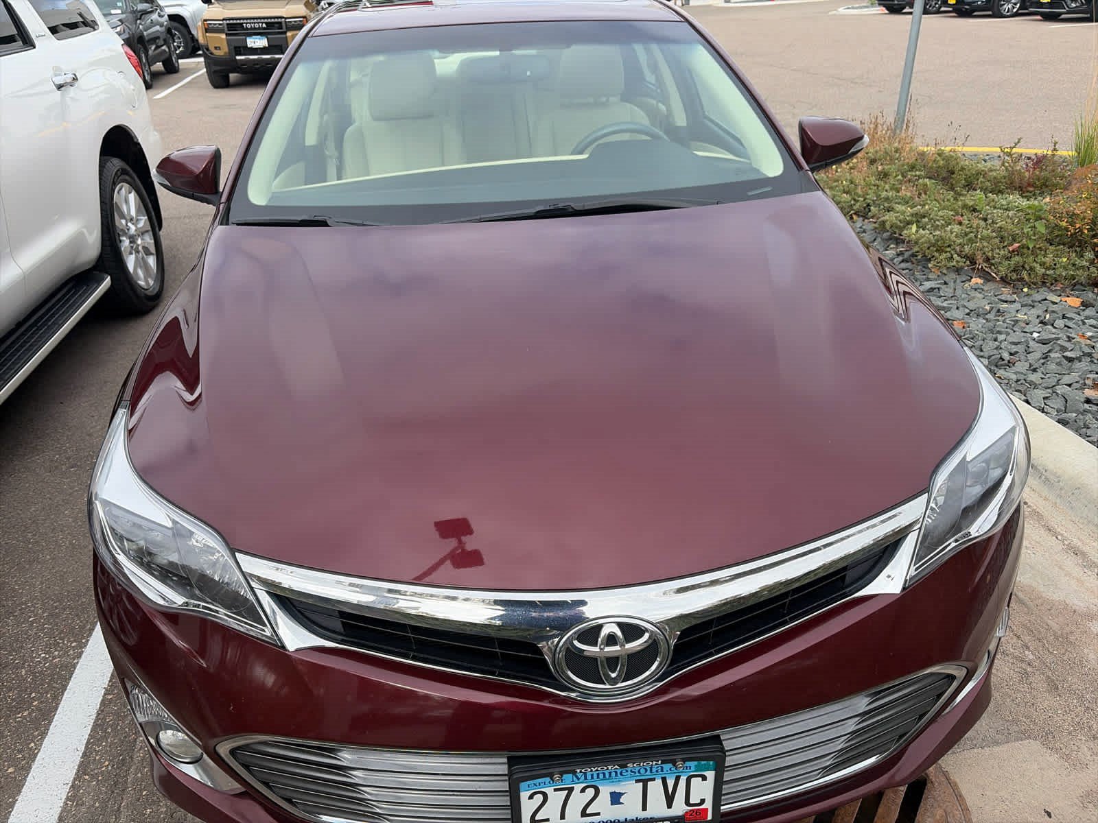 Used 2015 Toyota Avalon XLE Touring FWD image 2
