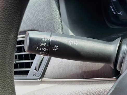 Used 2018 Honda Accord LX image 18