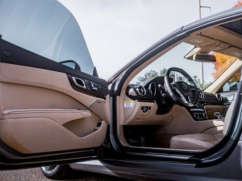 Used 2013 Mercedes-Benz SL 63 AMG image 16