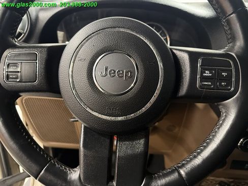 Used 2017 Jeep Wrangler Unlimited Sahara image 22