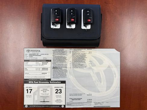 Used 2010 Toyota Highlander Limited image 42