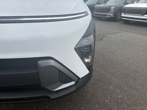 New 2026 Hyundai Kona SE image 10